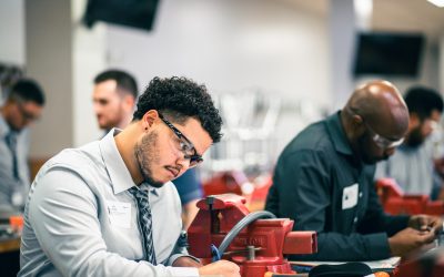 Expanded Aviation Maintenance Scholarship Opportunities Available for Newly Enrolling Students